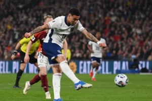 PG电子登陆入口-摩根-罗杰斯：对我今天没能进球有点失望，图赫尔人很随和